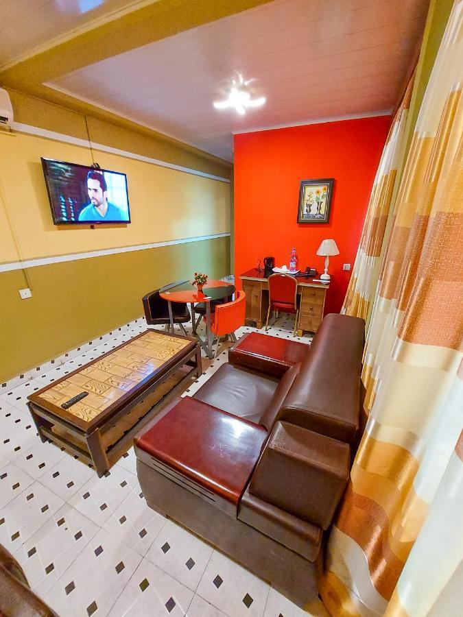 Hotel Relax キンシャサ エクステリア 写真