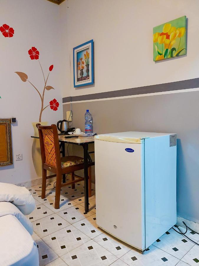 Hotel Relax キンシャサ エクステリア 写真