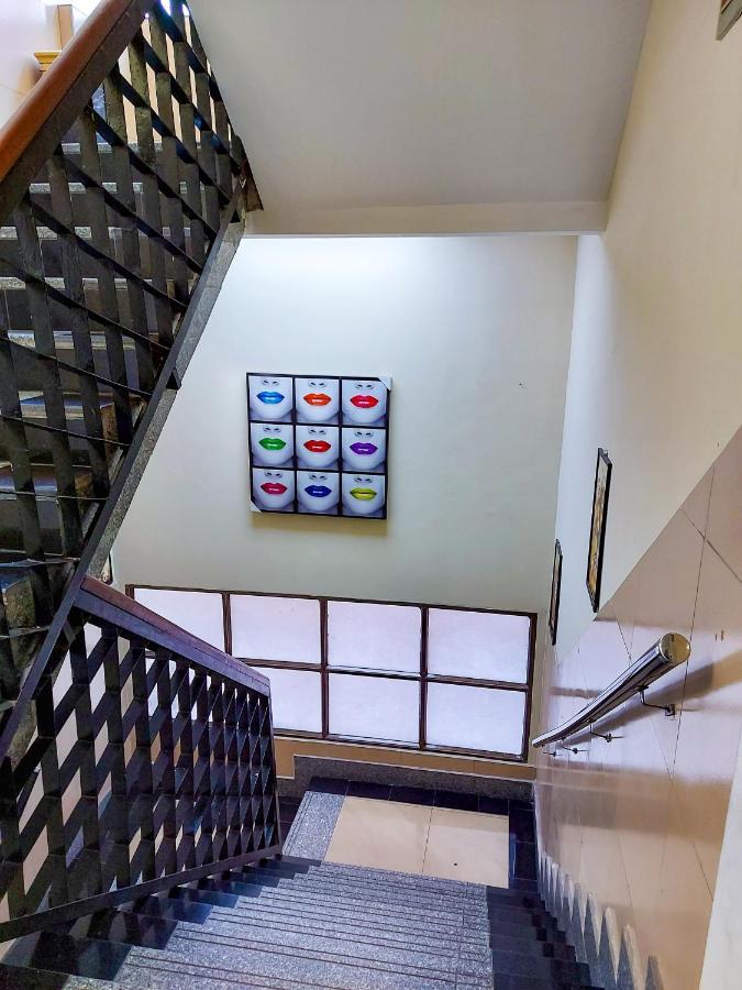 Hotel Relax キンシャサ エクステリア 写真
