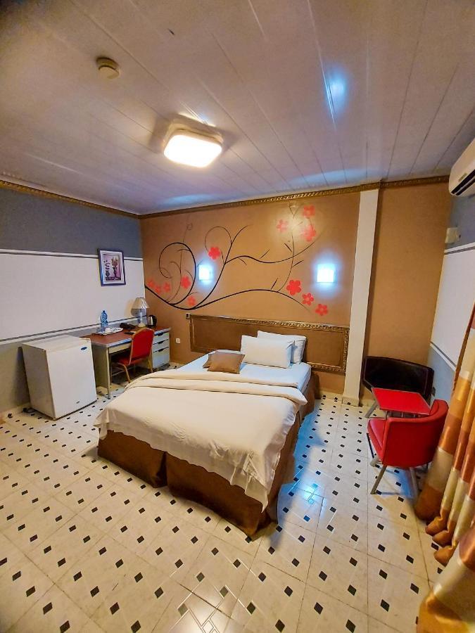 Hotel Relax キンシャサ エクステリア 写真